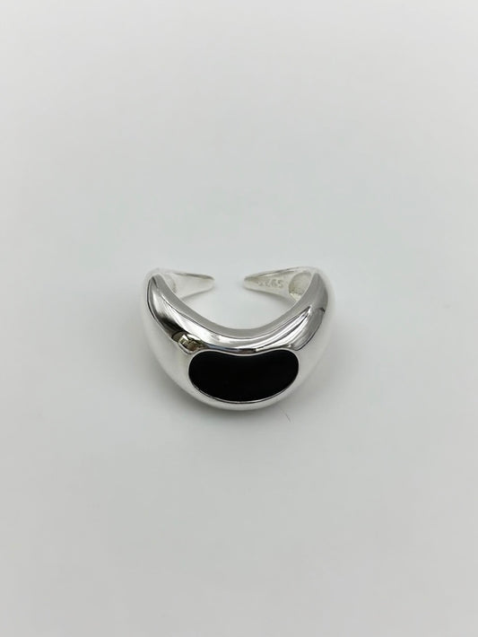 Silent Shadow Ring