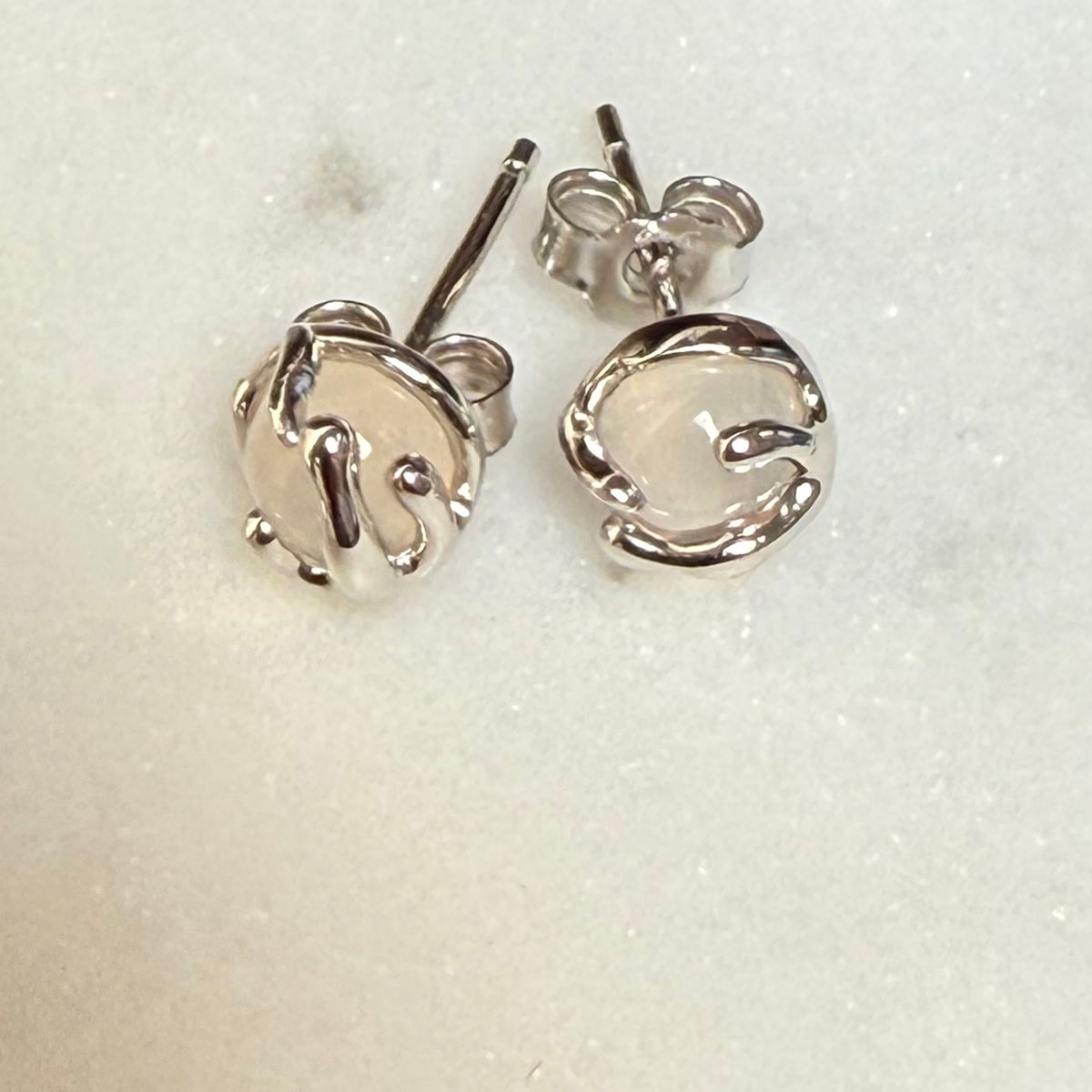 Sterling Silver White Agate Earrings – No. 1010