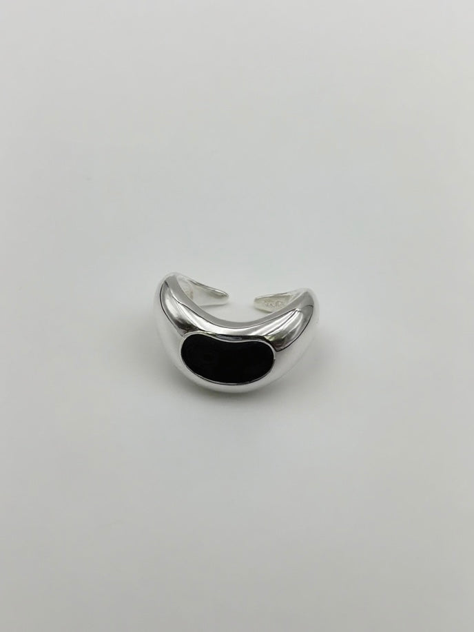 Silent Shadow Ring