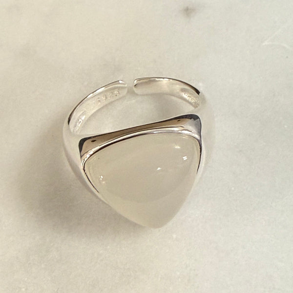 Sterling Silver White Agate Ring – No. 1037
