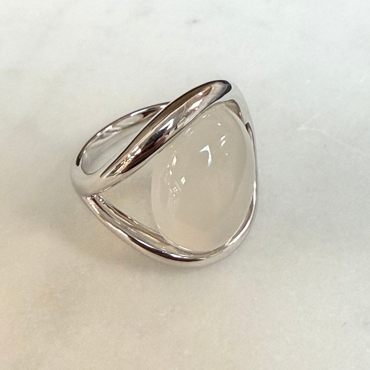 Sterling Silver White Agate Ring – No. 1070